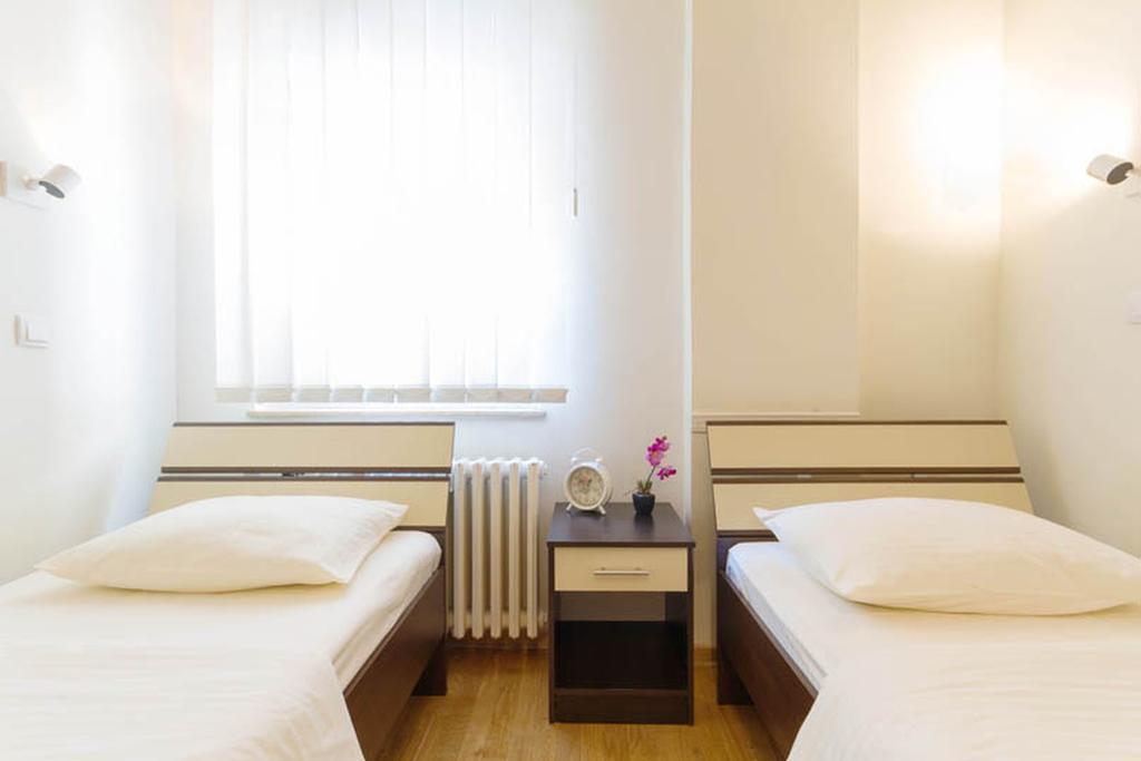 City Break Apartments Chic And Luxury Белград Экстерьер фото